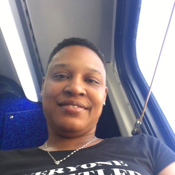 Meet your Posher, Robin - Picture 1 of 1